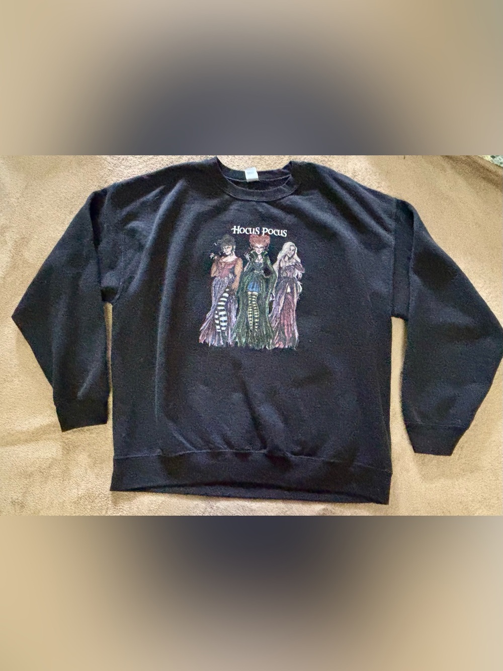 Gildan Black Hocus Pocus Graphic Crewneck Sweater